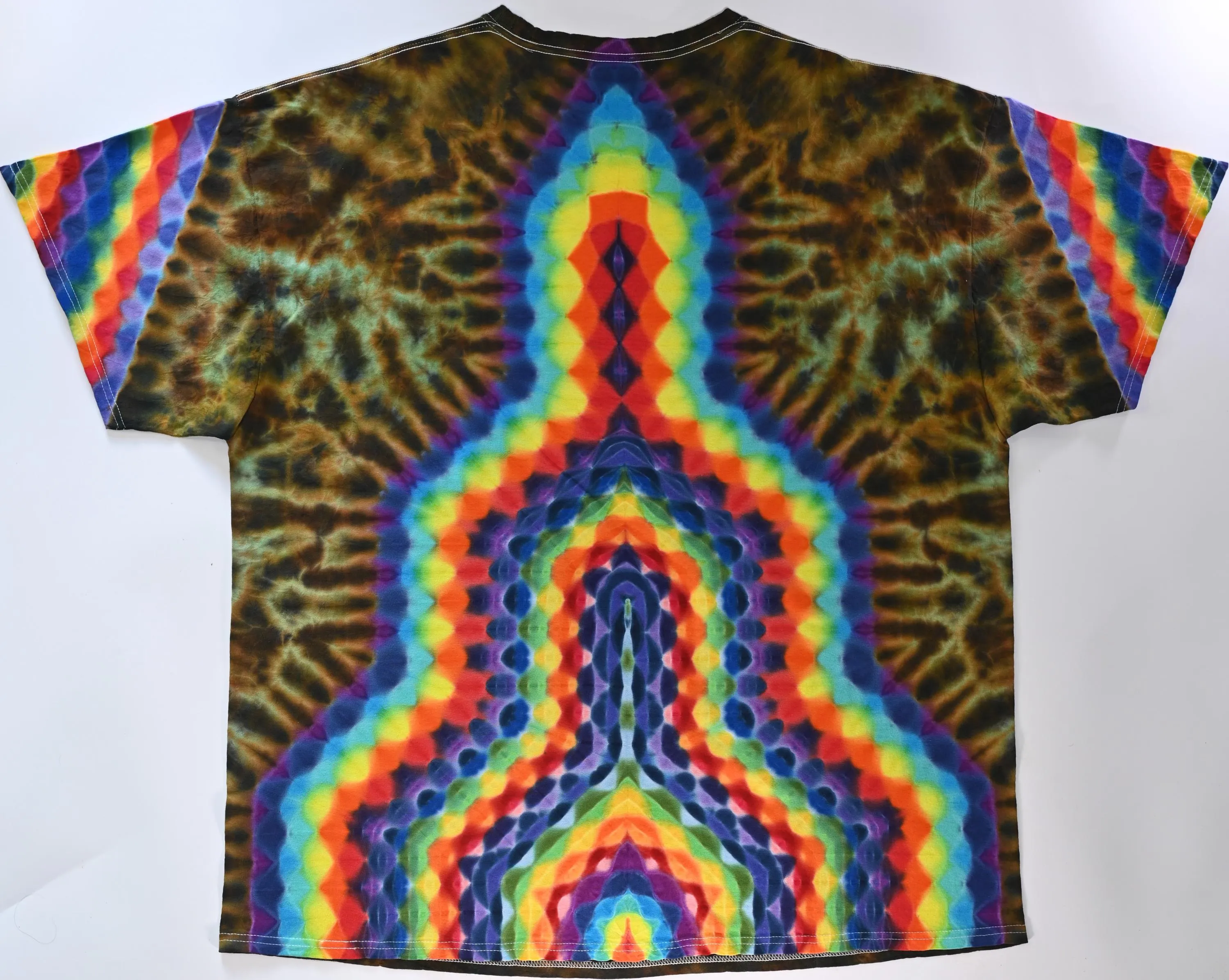 3X 20Pt Mandala Fiery Cosmic Egg Cntr/ Honeycomb Geometric Tower Back/ Honeycomb Bands on Corners Slvs/Scrunch Tie Dye T-Shirt