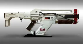 alien: romulus model life-size replica pulse rifle 71 cm  replicas  horror  replica