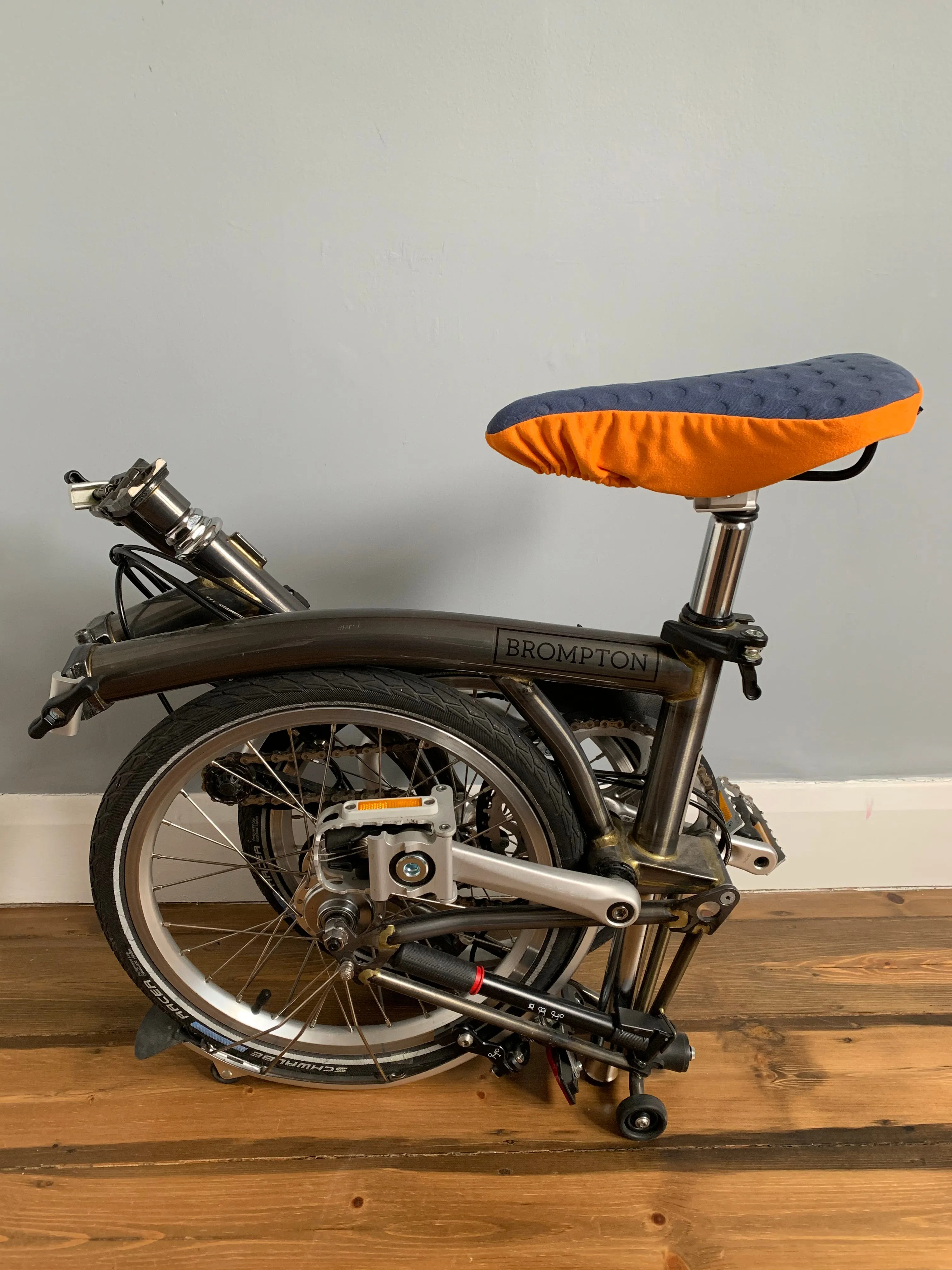 Billy-Bob Slim | Bike Saddle Cover | Blue & Orange