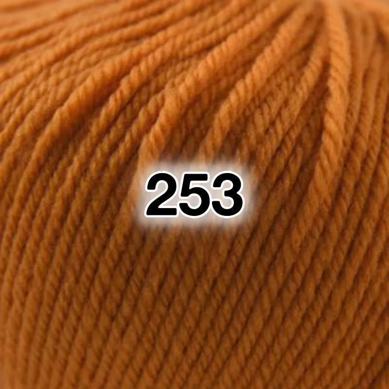 Cascade Yarns 220 Superwash (2 of 2)