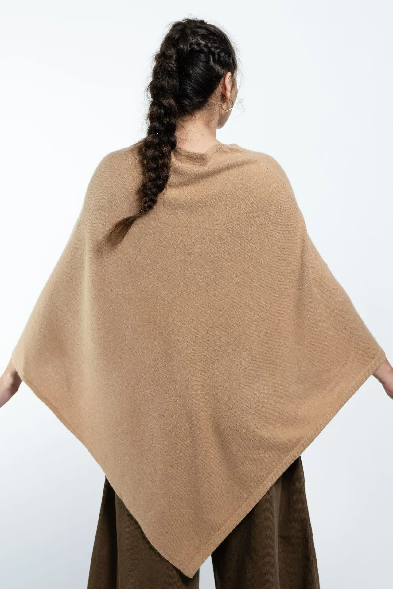 Cashmere Poncho - Almond