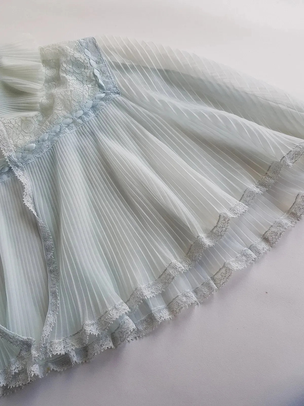 Ethereal 1950s Finely Pleated Cape in Soft Baby Blue & White - Very Faint Tie Dye Effect - Lace & Ribbon