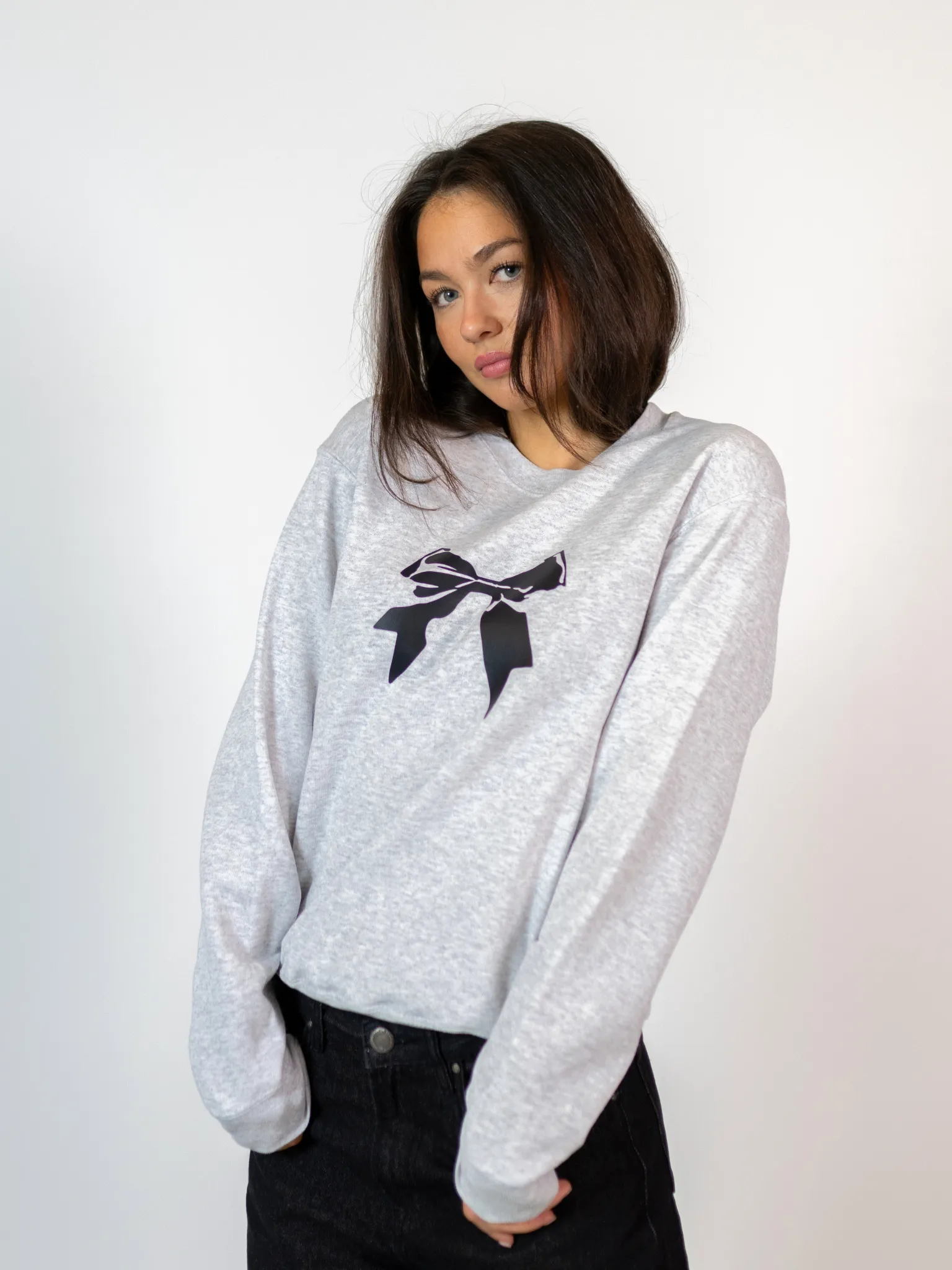 GRUNGE BOW SWEATSHIRT - GRÅ