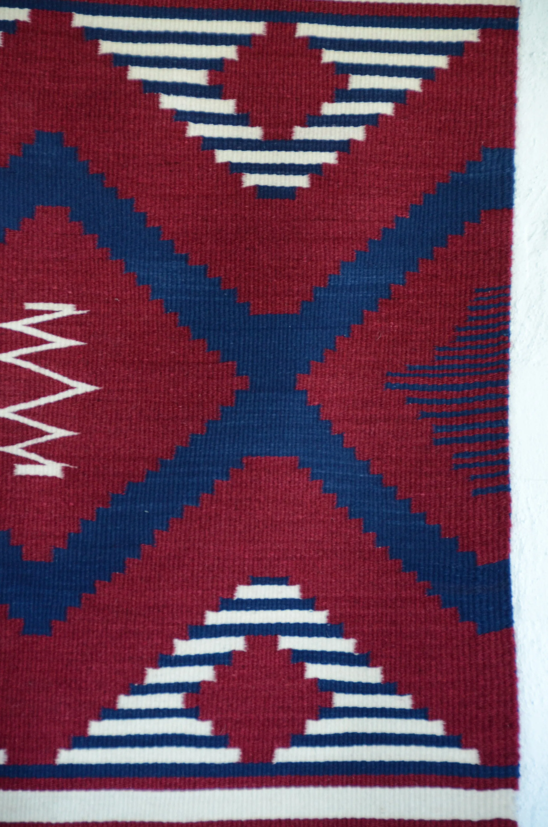 Poncho : Navajo Weaving : Julia Upshaw : Churro 1529 : 78" x 57" (6'6" x 4'9") : Award Winner!