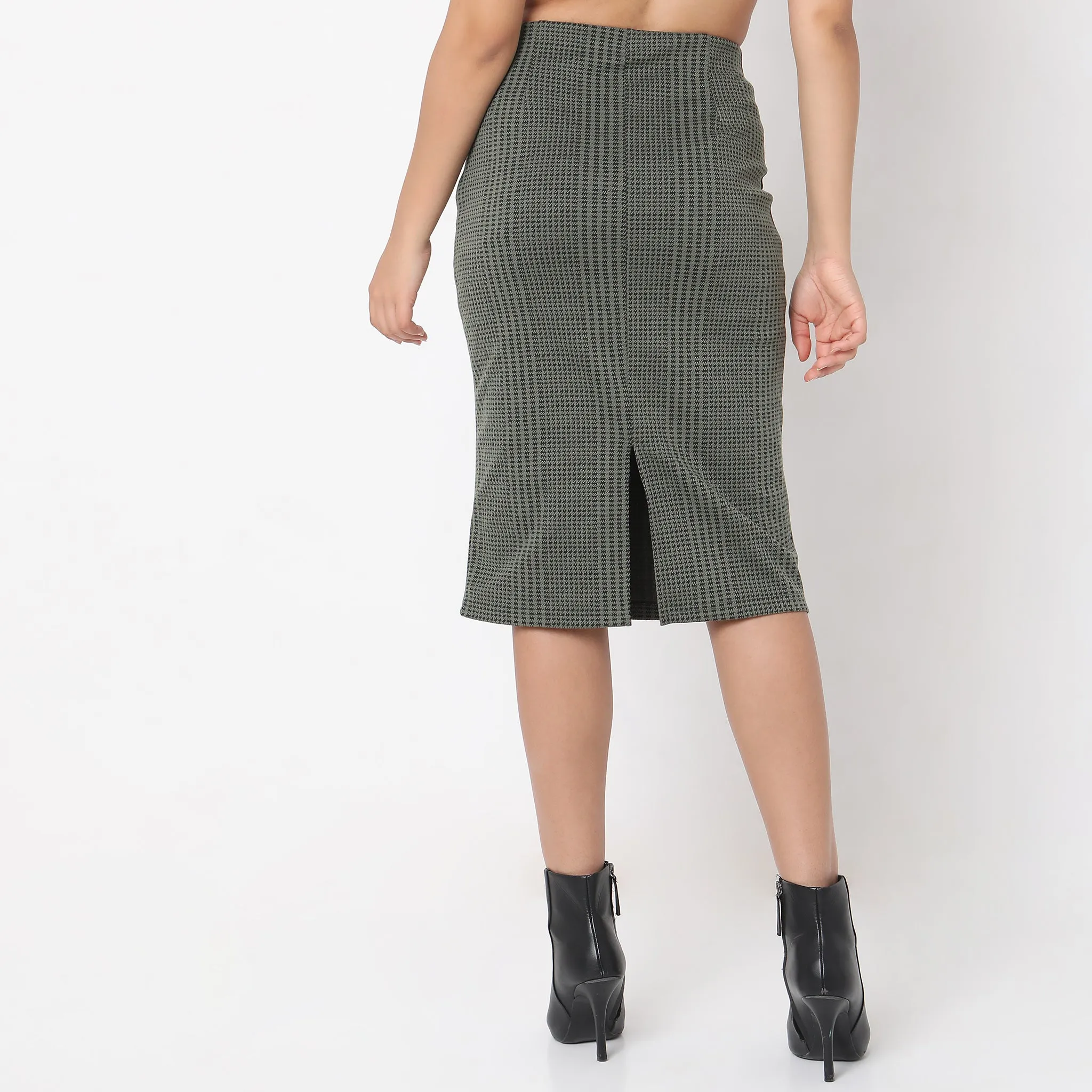 Slim Fit Jacquard Mid Rise Skirt