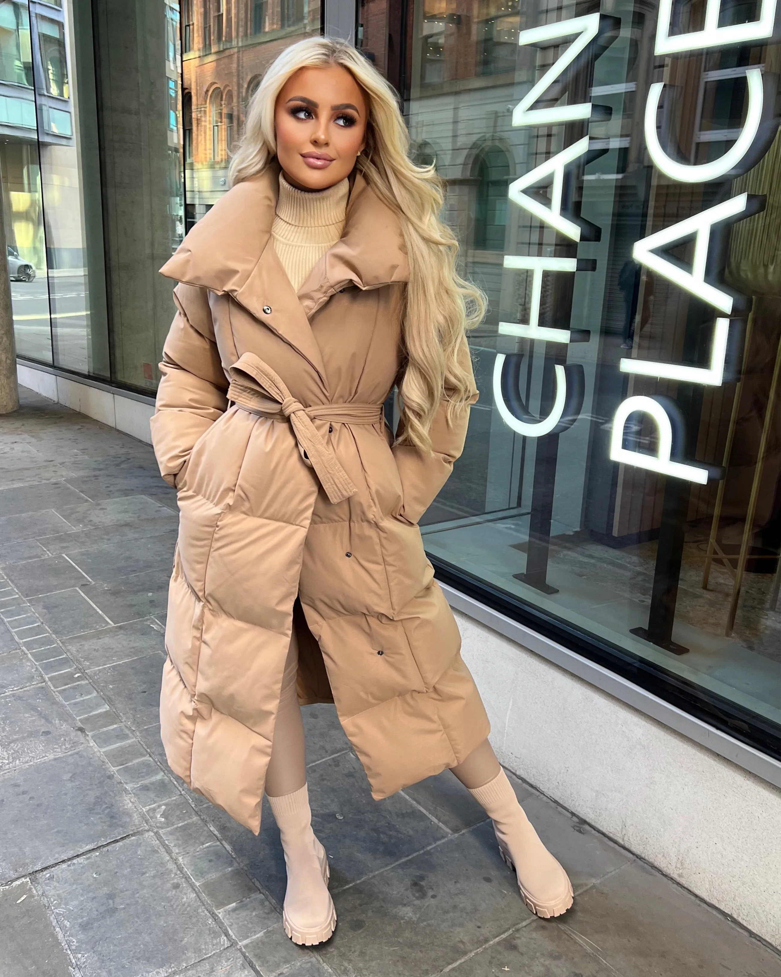 Trisha Long Padded Duvet Trench Coat - Camel