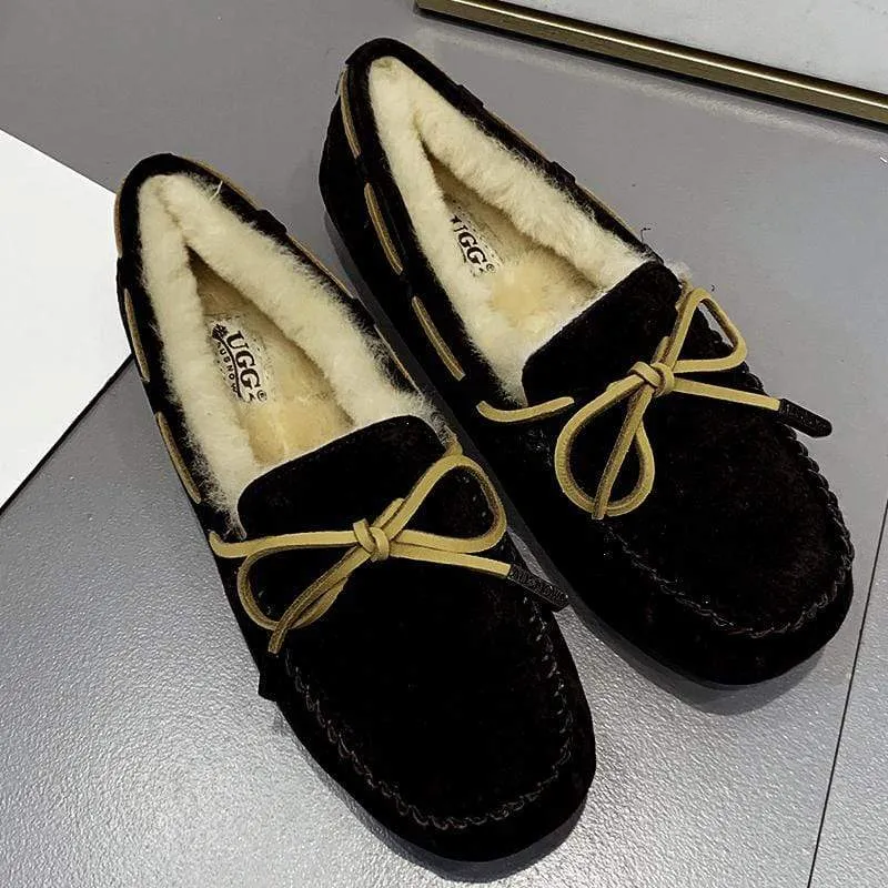 UGG Ozsnow Premium Moccasin