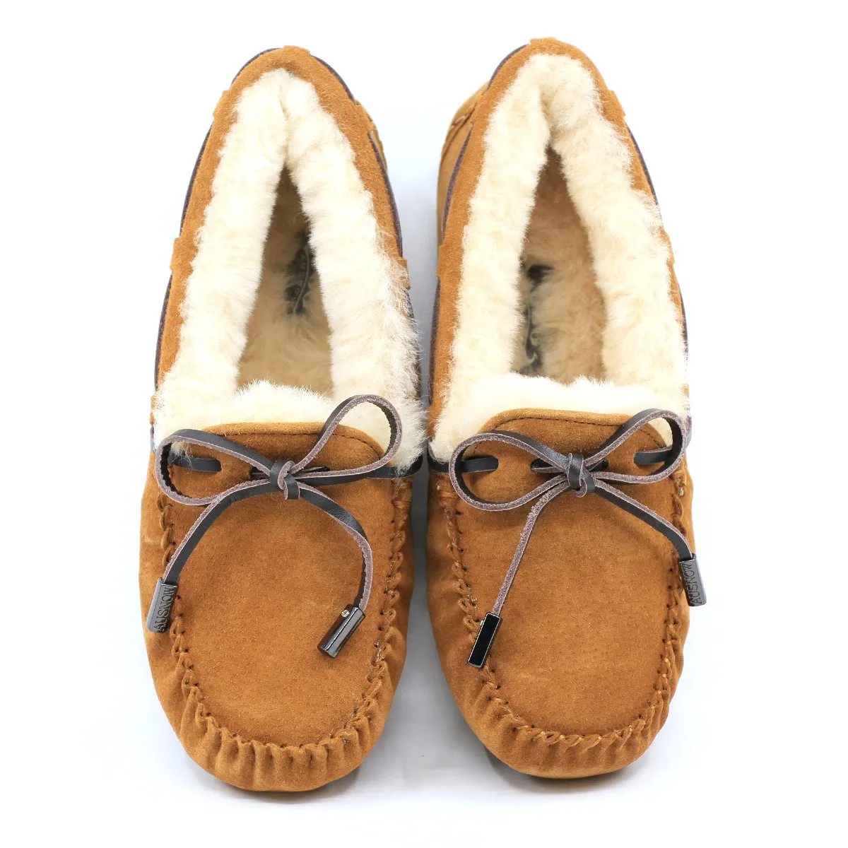 UGG Ozsnow Premium Moccasin